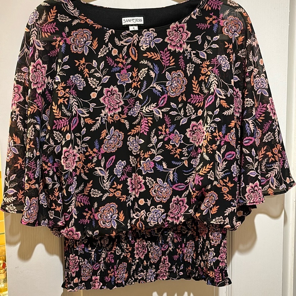 SAME AND JESS…BLACK AND PINK ORANGE AND PURPLE FLORAL BLOUSE SHEER OVERLAY LINED